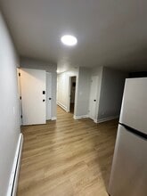 2430 5th Ave, Unit Top N unit in Moline, IL - Building Photo - Building Photo