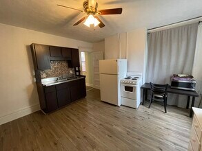 341 S Aiken Ave, Unit 4 in Pittsburgh, PA - Building Photo - Building Photo