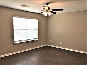 21655 Falvel Lake Dr in Spring, TX - Building Photo - Building Photo