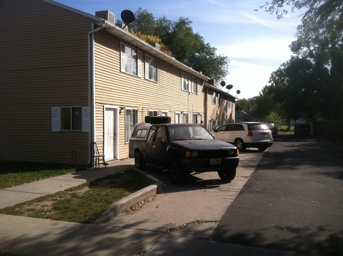 1209-1211 W Iola Ave in Salt Lake City, UT - Building Photo