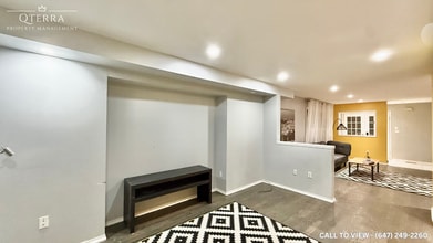 3395 Scotch Pine Gate in Mississauga, ON - Building Photo - Building Photo