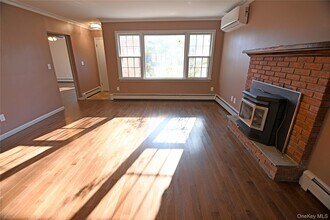 94 Baldwin Ln in Mahopac, NY - Building Photo - Building Photo