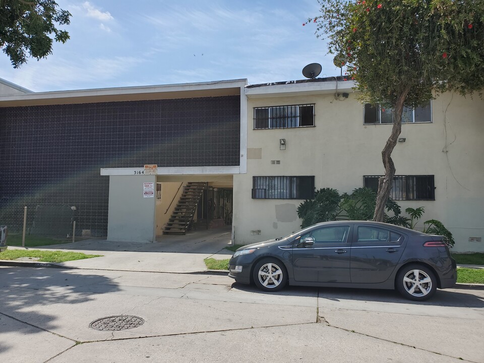 3164 Sequoia Dr in South Gate, CA - Foto de edificio