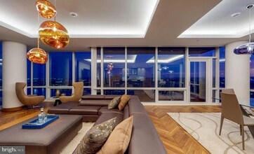 300 INTERNATIONAL Dr-Unit -2501 in Baltimore, MD - Building Photo - Building Photo