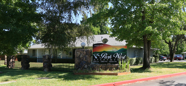 Oakwood Townhomes