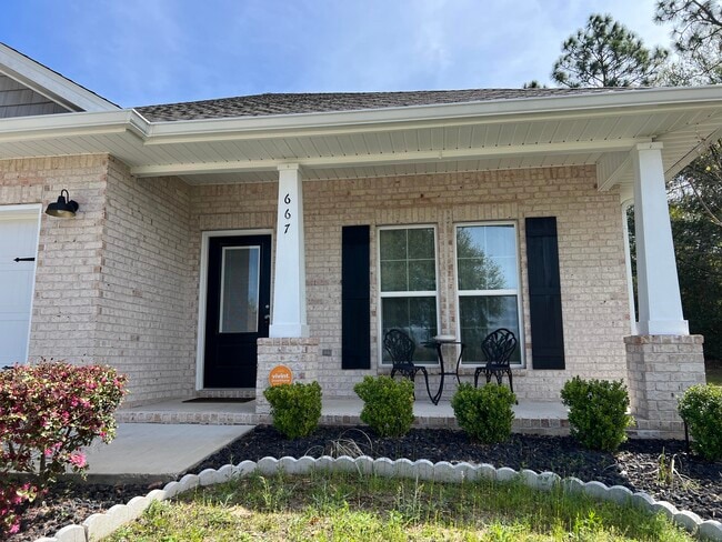 667 Red Fern Rd in Crestview, FL - Building Photo - Building Photo