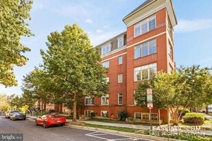 150 V St NW in Washington, DC - Building Photo