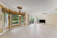 2011 Reston Cir in Royal Palm Beach, FL - Building Photo - Building Photo