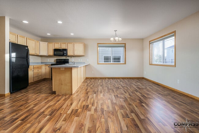 property at 2931 Eldorado Blvd