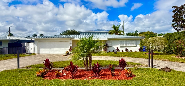 property at 2685 SE 5th St