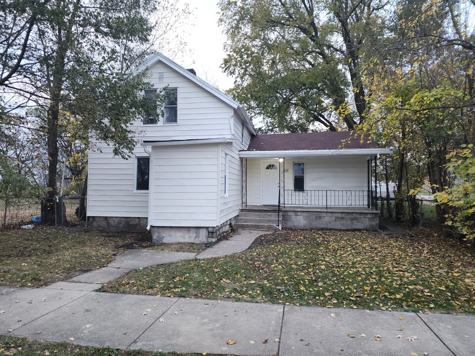 818 N Rosewood Ave in Kankakee, IL - Building Photo