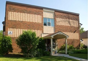 Langarth in London, ON - Building Photo