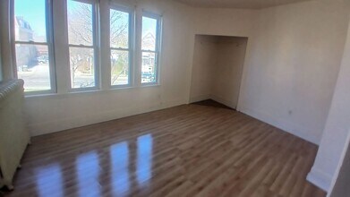 2262 S Chase Ave in Milwaukee, WI - Building Photo - Building Photo