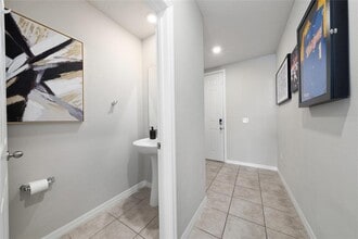 2043 Harebell Ln in Ocoee, FL - Building Photo - Building Photo