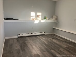 62 Brookfield Rd in Waterbury, CT - Building Photo - Building Photo
