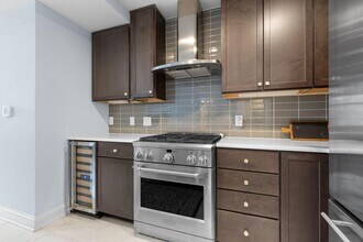 50 W Broad St in Columbus, OH - Building Photo - Building Photo