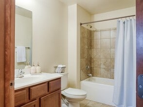 Rockridge in Williston, ND - Building Photo - Building Photo