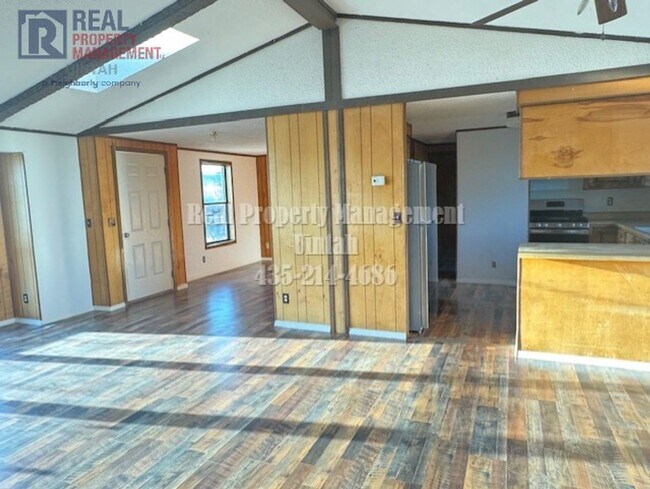 6433 W 3500 N in Roosevelt, UT - Building Photo - Building Photo