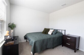 9501 Mountain Mint Dr in Fort Worth, TX - Building Photo - Building Photo