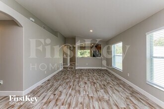 1952 Hawks View Dr in Ruskin, FL - Building Photo - Building Photo