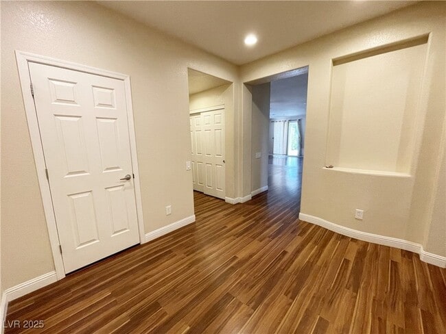 720 Indian Garden St in Las Vegas, NV - Building Photo - Building Photo