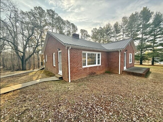 155 Campbell Hill Rd in Prospect, VA - Building Photo - Building Photo