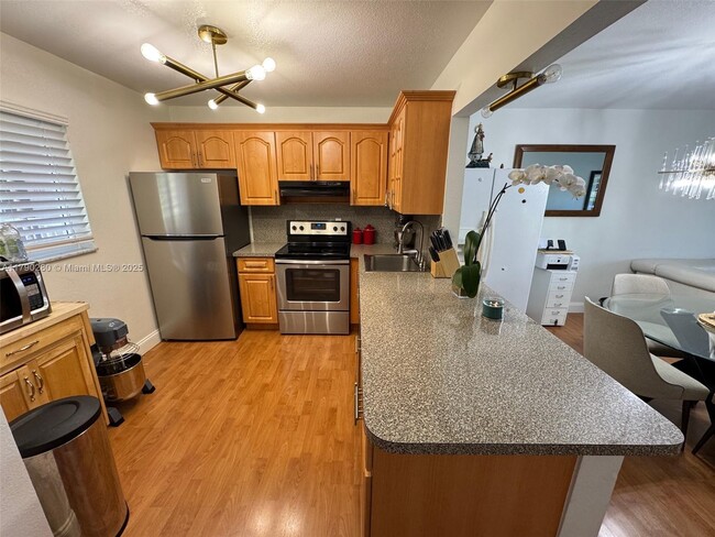 7840 Camino Real in Miami, FL - Building Photo - Building Photo