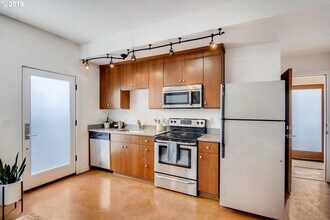 4932 N Haight Ave in Portland, OR - Building Photo - Building Photo