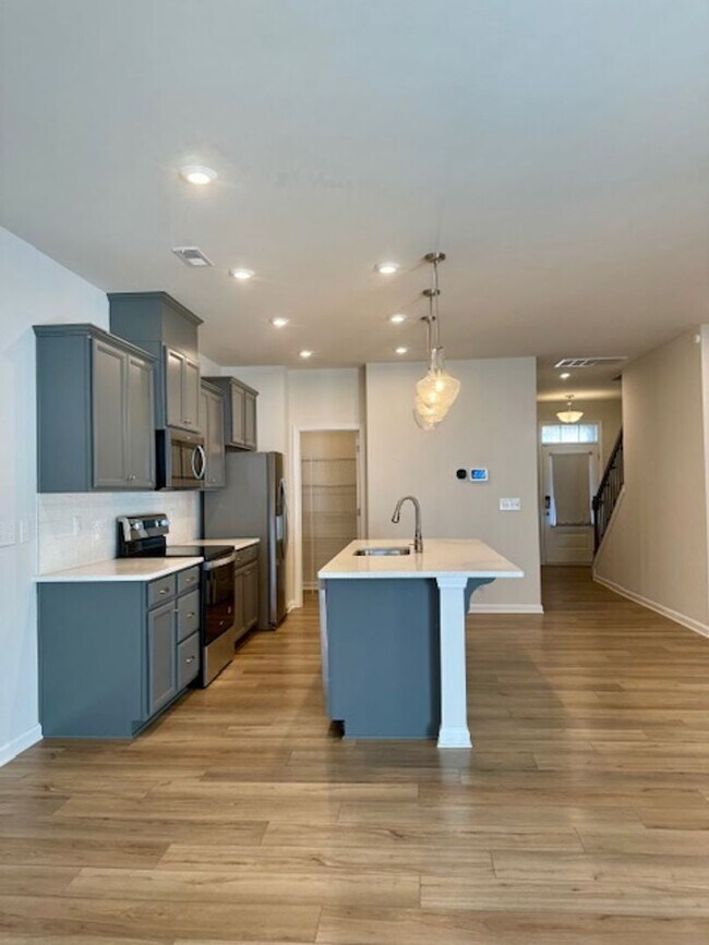 5611 Axil Ln in Charlotte, NC - Building Photo - Building Photo