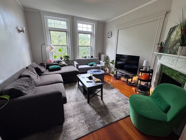 property at 8 Strathmore Rd