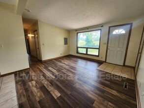 267 W Rio Rd in Lincoln, NE - Building Photo - Building Photo