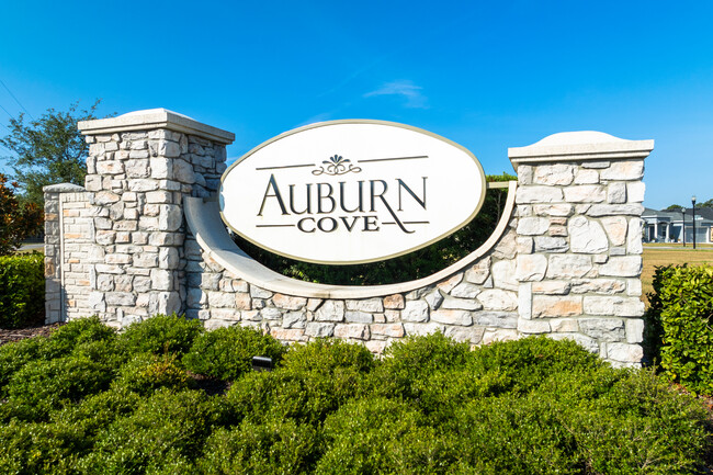 Auburn Cove in Polk City, FL - Foto de edificio - Building Photo