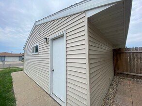 2191 4th Ave E in West Fargo, ND - Building Photo - Building Photo