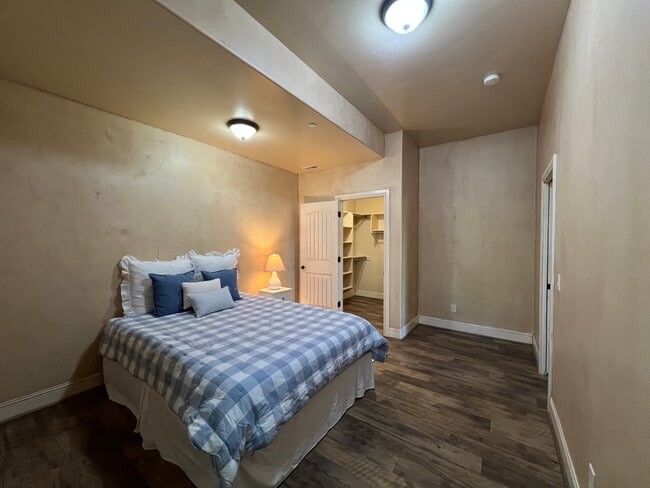 5384 Elkhorn Cir, Unit 1 bdrm