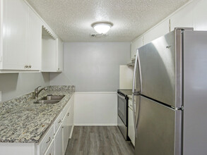 Legacy Ridge in Waco, TX - Building Photo - Interior Photo