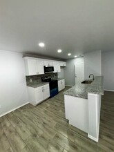 8515 10th St in Lubbock, TX - Building Photo - Building Photo