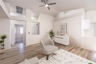 1851 Vista Pointe Ave in Henderson, NV - Building Photo - Building Photo