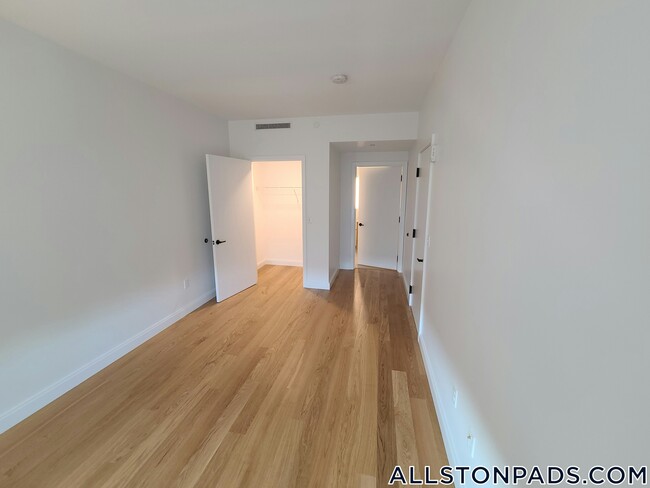 83 Gardner St in Boston, MA - Building Photo - Building Photo