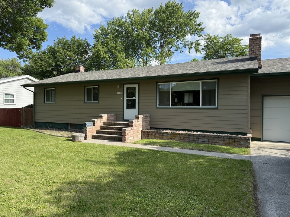 1436 Avenue D in Billings, MT - Foto de edificio