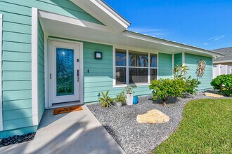 4153 Wingo St in Jupiter, FL - Building Photo - Building Photo