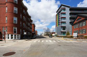 Weston Terrace in Manchester, NH - Building Photo - Building Photo