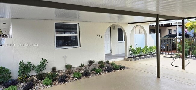191 NW 60th Ave in Miami, FL - Building Photo - Building Photo