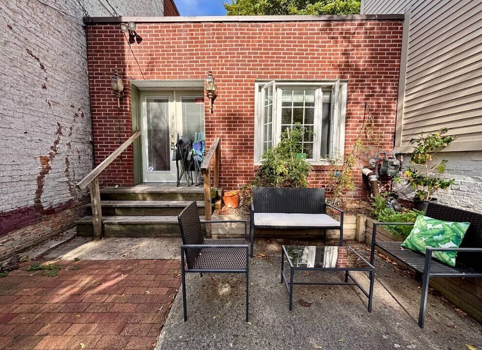 229 Elm St in Albany, NY - Building Photo