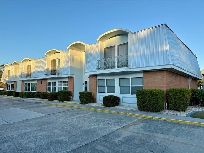 22333 Edgewater Dr in Port Charlotte, FL - Building Photo - Building Photo