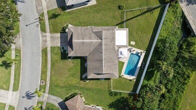 6717 Roxbury Dr in Sarasota, FL - Building Photo - Building Photo