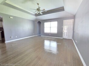 12015 Rosecroft Dr in Houston, TX - Building Photo - Building Photo