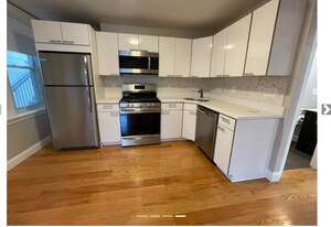 118 Berkshire St in Cambridge, MA - Building Photo