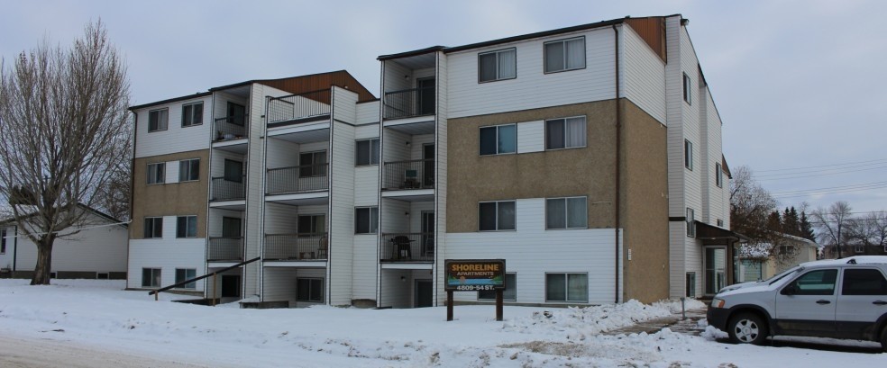 Shoreline Apartments in Bonnyville, AB - Building Photo