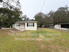 1009 N Forbes Rd in Plant City, FL - Building Photo - Building Photo