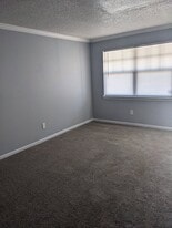 3215 Baird Ave, Unit J-65 in Lakeland, FL - Building Photo